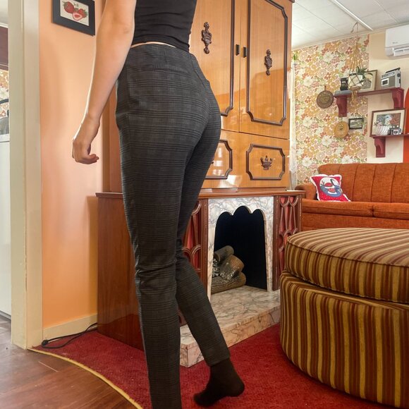 Calvin Klien plaid skinny high waisted business pants! - Picture 5 of 16